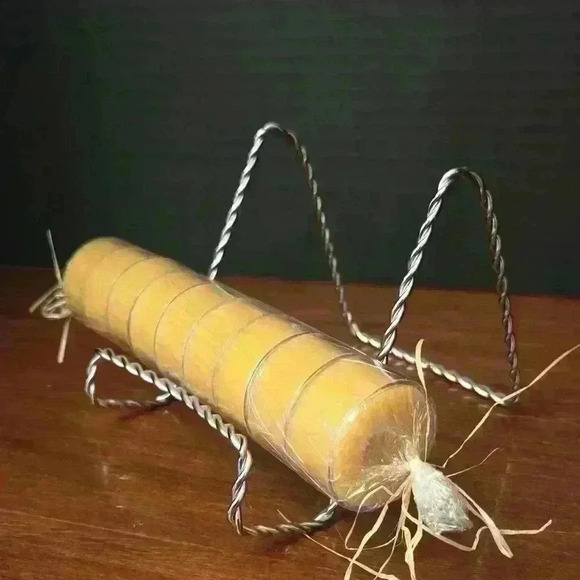 Set of  9 hand crafted 100% beeswax tea lights - Picture 3 of 4